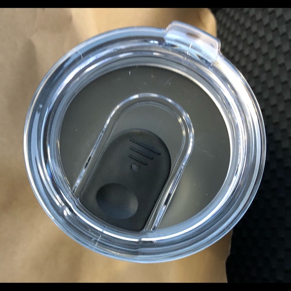 Rae Dunn ‘KISS ME’ Travel Mug - Picture 4 of 4